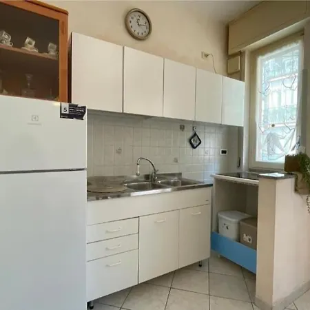 Apartamento Comodo Bilocale A 300 Metri Dal Mare